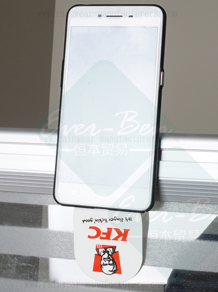 reusable paste bracket on dest for moible phone